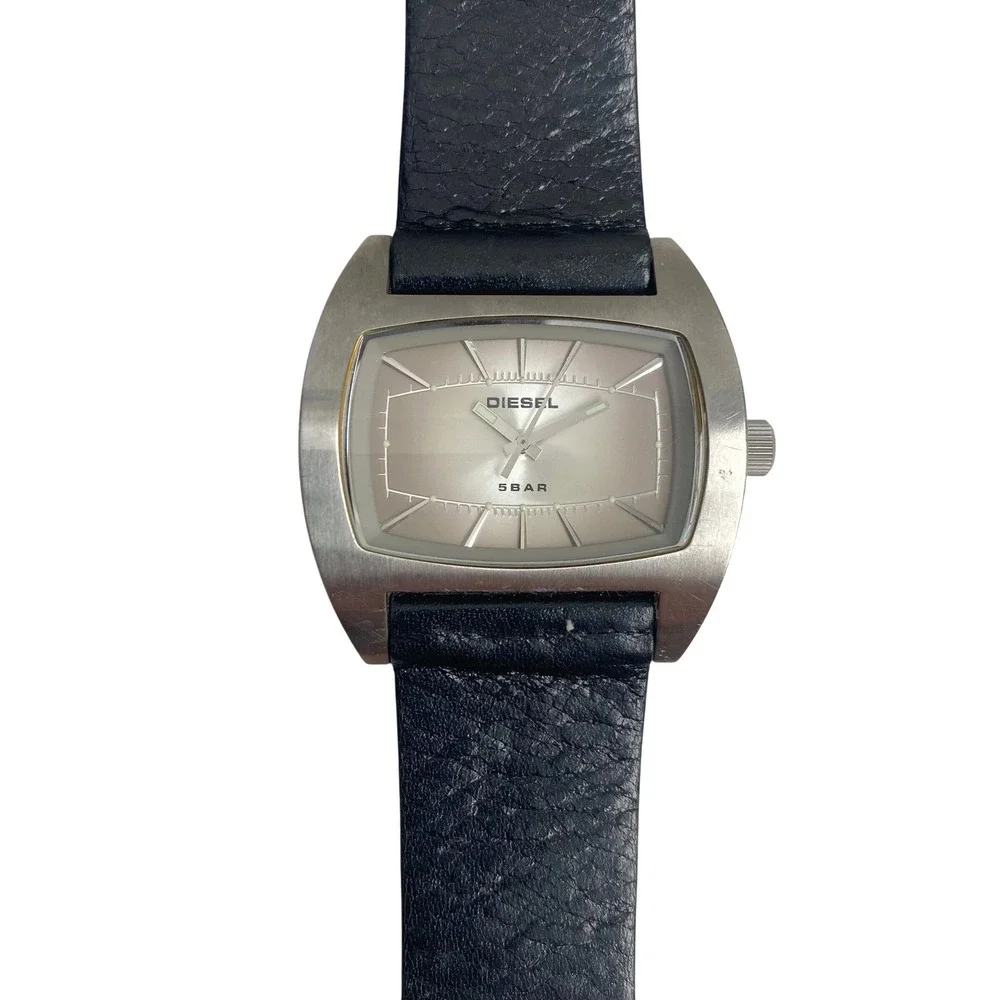 VTG Y2K DIESEL DZ-2062 Analog Watch Black Leather Silver‎ Large Rectangular Face